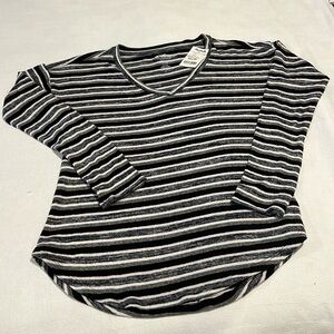 American Eagle long sleeve tee